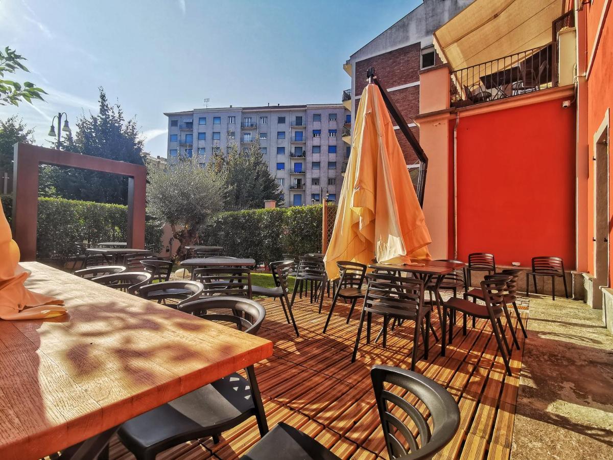 Regis B&B Camere Centro Storico ชีวัสโซ ภายนอก รูปภาพ