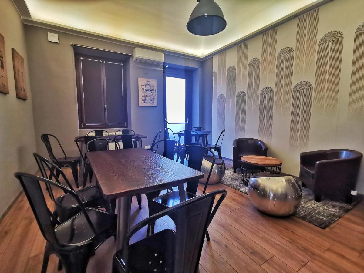 Regis B&B Camere Centro Storico ชีวัสโซ ภายนอก รูปภาพ