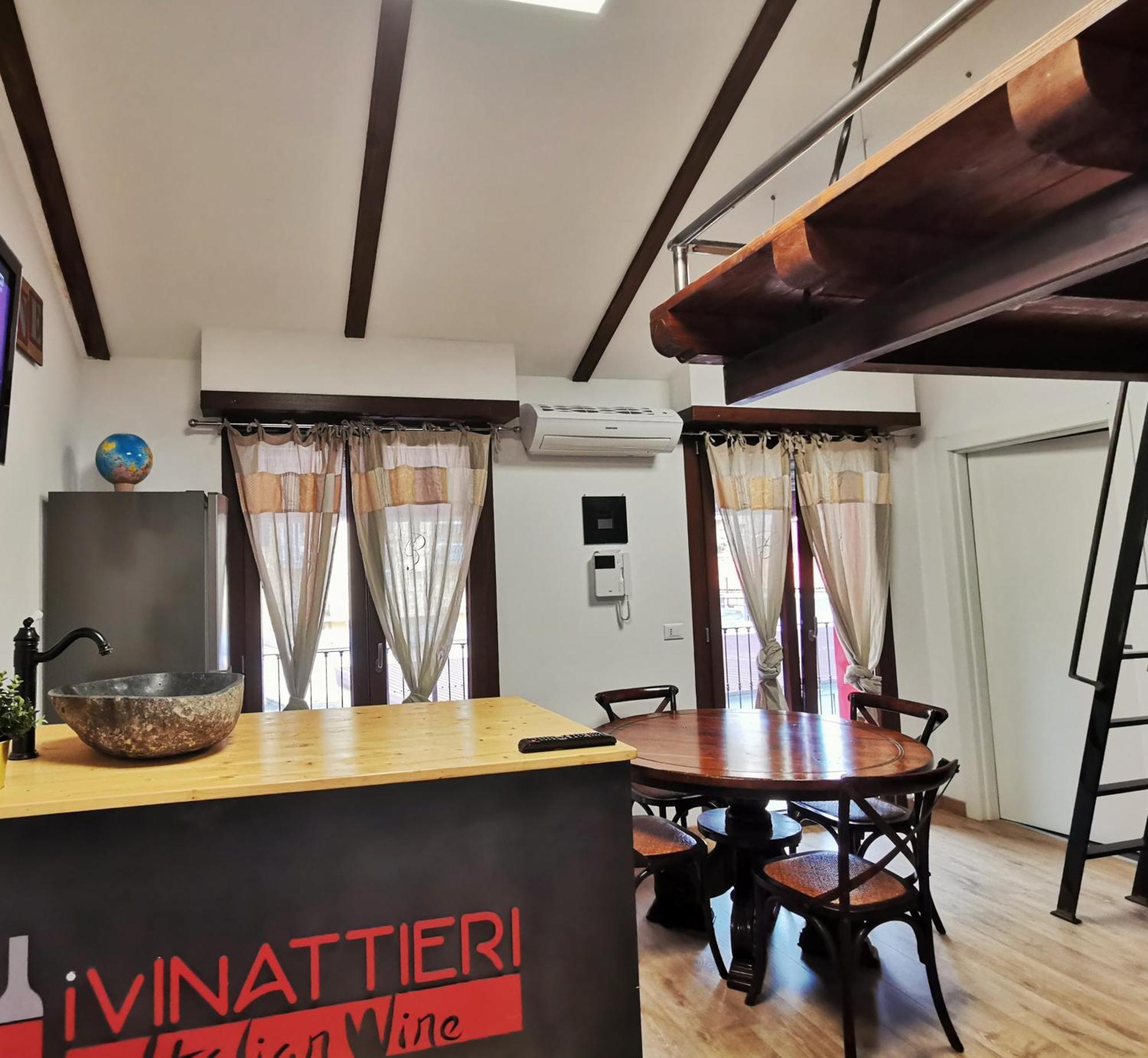 Regis B&B Camere Centro Storico ชีวัสโซ ภายนอก รูปภาพ